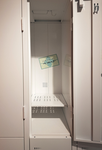 Locker 02